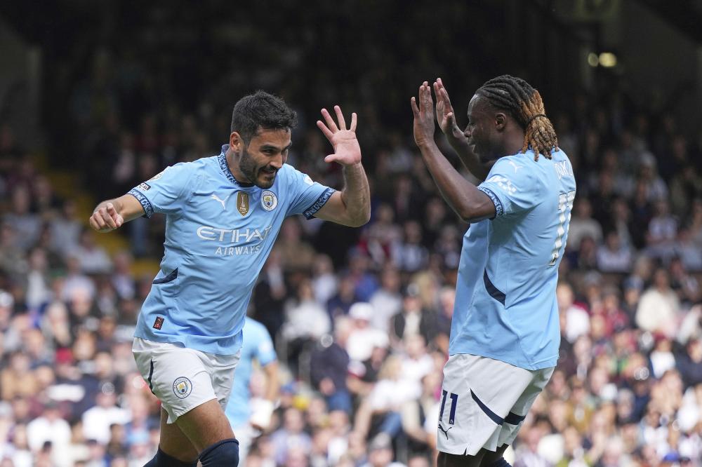 FIFPro最佳阵入围次数榜：梅西17次居首，姆巴佩6次进入前十