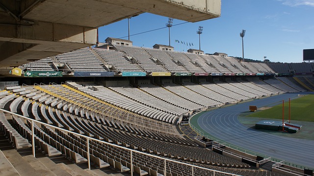 对手：这人是机器人吗？